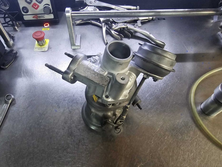 Turbina Turbosprężarka Peugeot C3 3008 C4 4008 THP 1.2 110KM 130KM