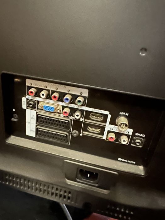 Televisão com pouco uso