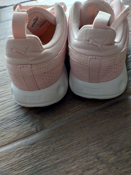 Sneakersy Puma pudrowy róż