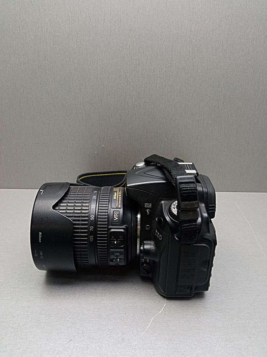 Фотоапарат Nikon D90 Kit