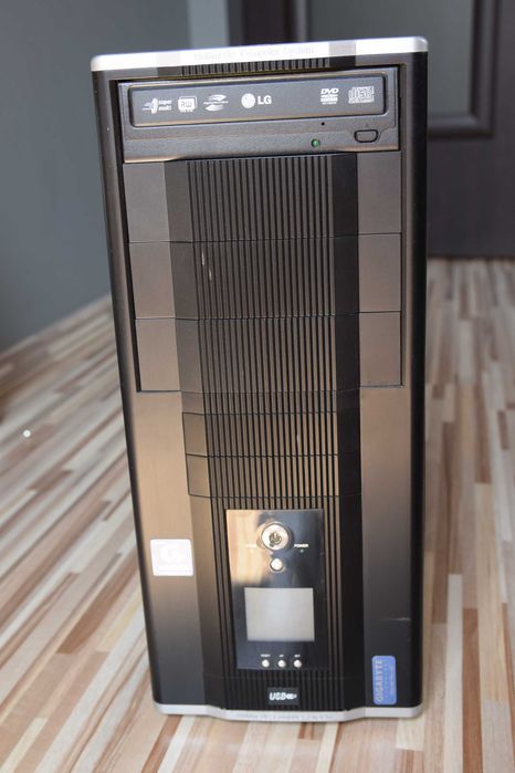 Komputer stacjonarny Phenom 965 x4, SSD 128,DDR3 12 GB