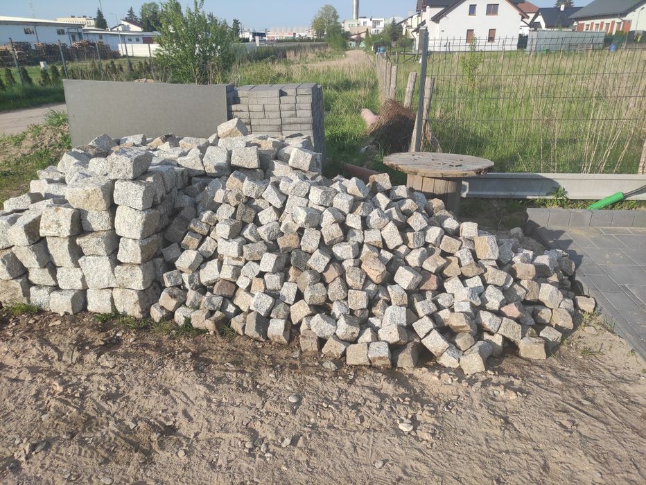 Kostka granitowa 15/17 i 6/8 – całość za 1950 zł – odbiór osobisty