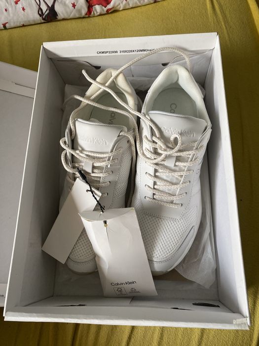 Calvin Klein Zupelnie nowe adidasy sneakersy Calvin Klein rozmiar 39
