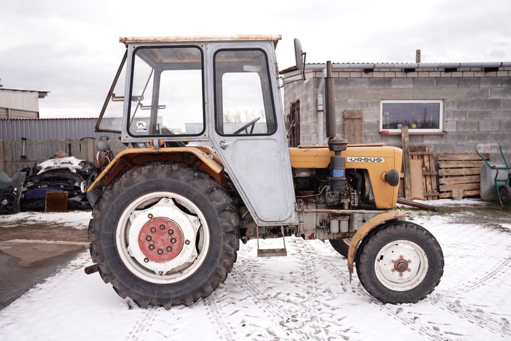 Ciągnik Ursus C330