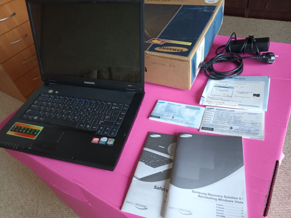 Ноутбук Samsung NP-R60XE03 /SEK