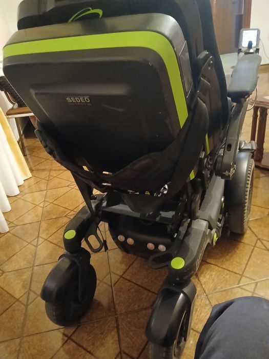 Cadeira elétrica Q700