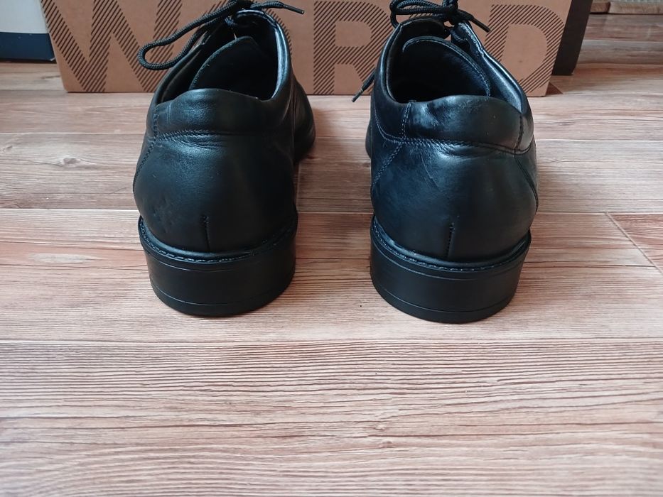 Туфлі чорні шкіряні Prabos Чехія