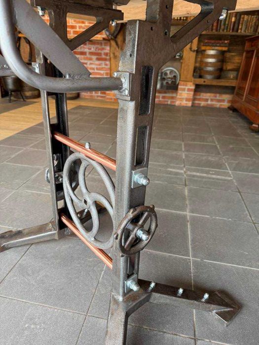 Stół ekspozycyjny, biurko, antyk, industrialny