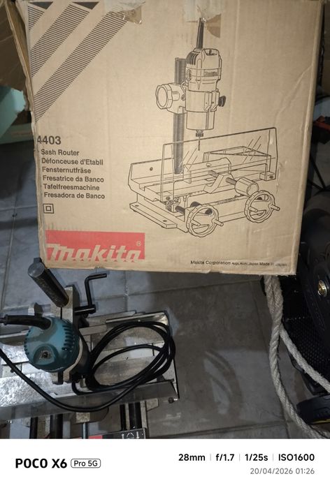 Makita fresadora de alumínio 4403 530W
