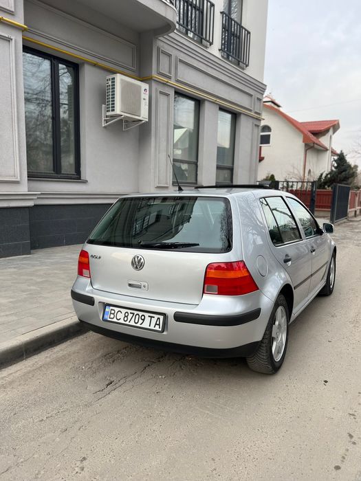 Volkswagen Golf 4