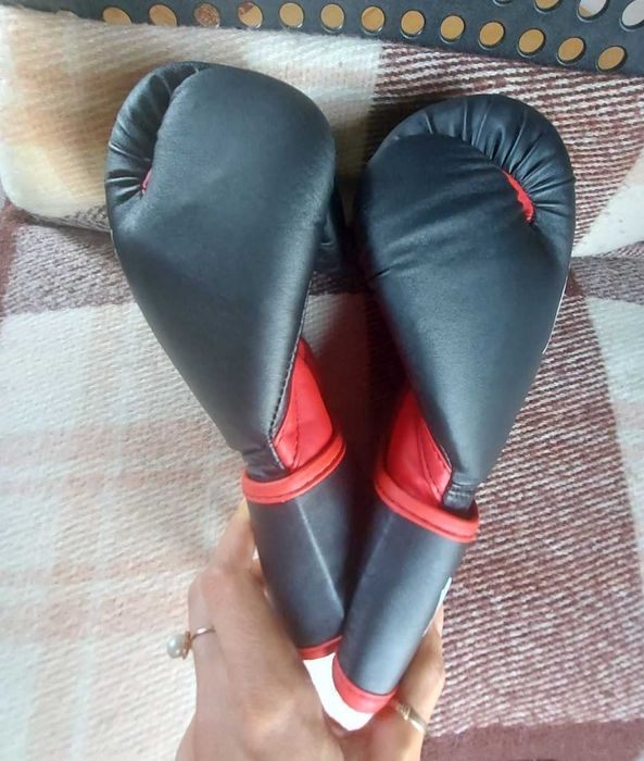 Дитячі боксерські рукавички Venum Contender Black / Red