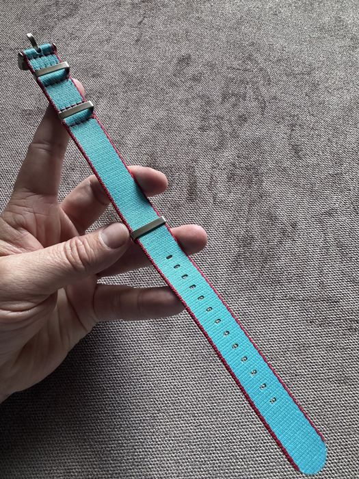 Pasek nato 20mm NOWY błękitno-czerwony srebrna sprzączka