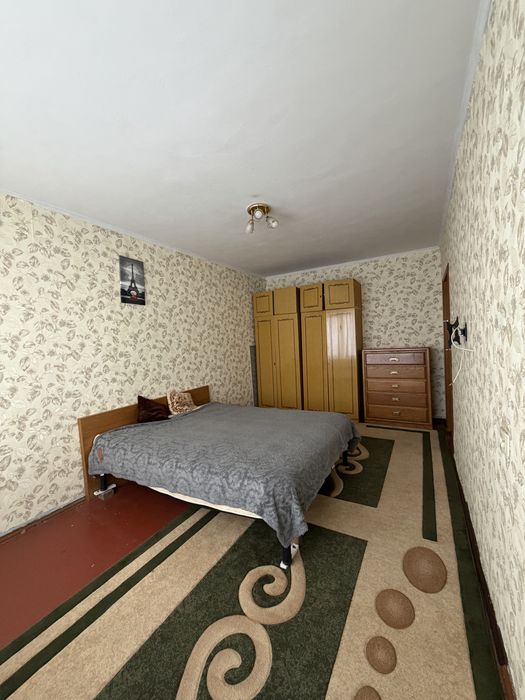 Продам 5 кімнатну квартиру в центрі район 5 школи