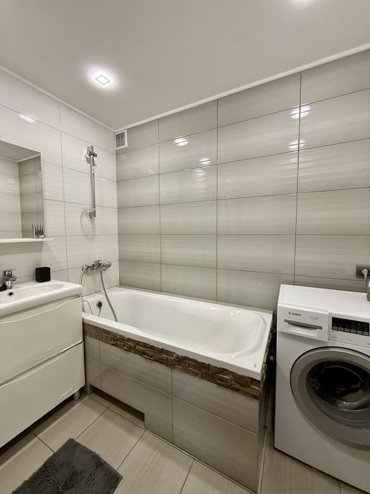 2 кімнатна квартира. Центр