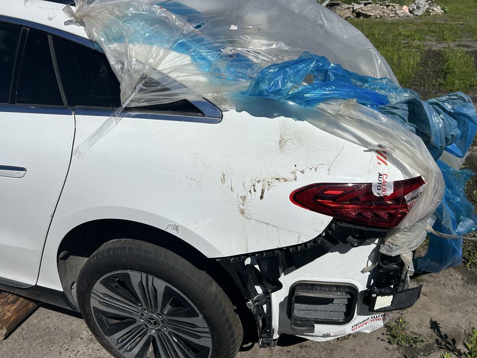 Запчастини мерседес EQS  в хорошому стані