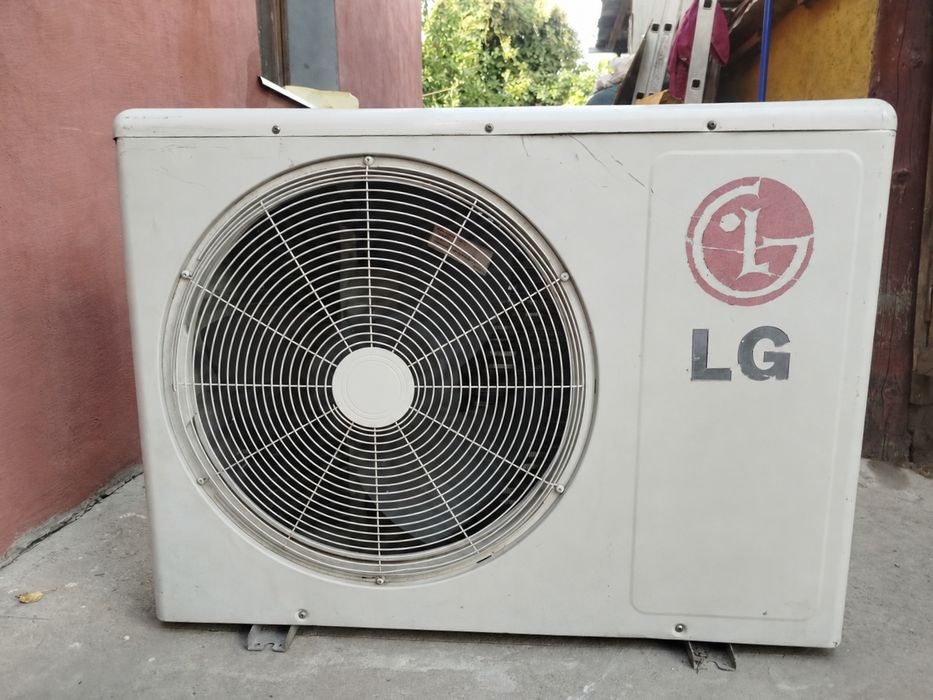 Наружный блок кондиціонера LG V24LH UB0 / 24 000 BTU / 7 кВт