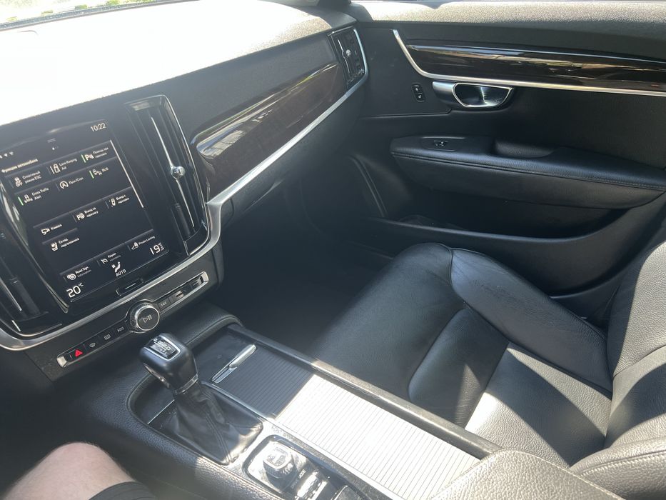 Продам Volvo s90