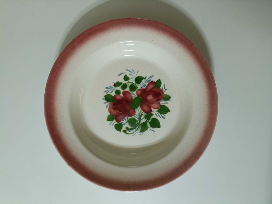 Lote de pratos antigos – Johnson Bros, Sacavém e outros