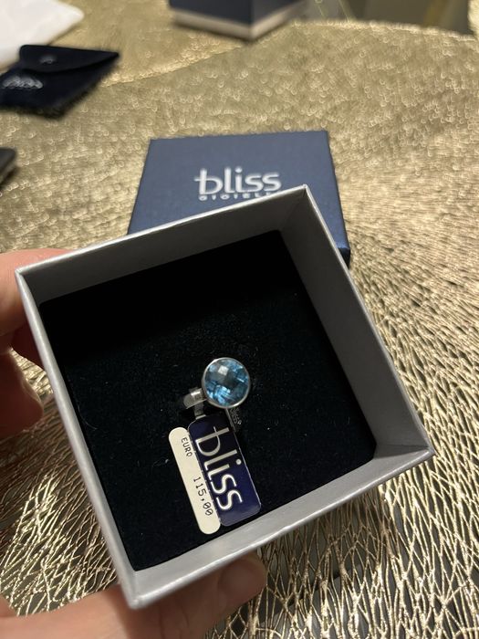 Каблучка Bliss з натуральним камнем і діамантом