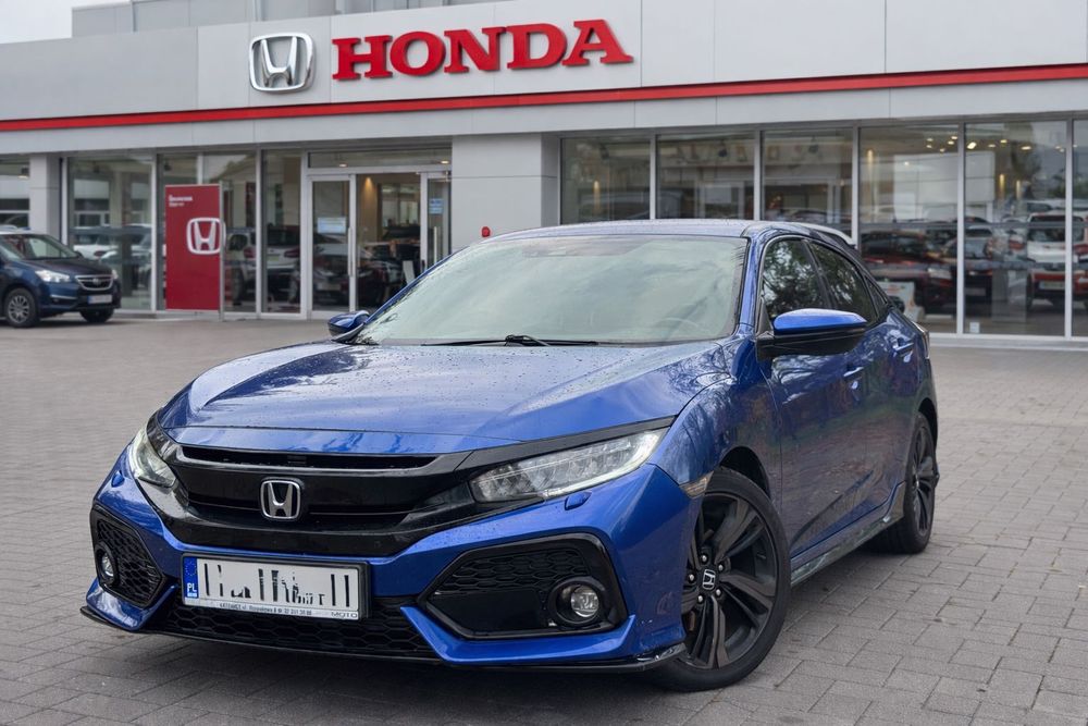 Honda Civic X  Rezerwacja