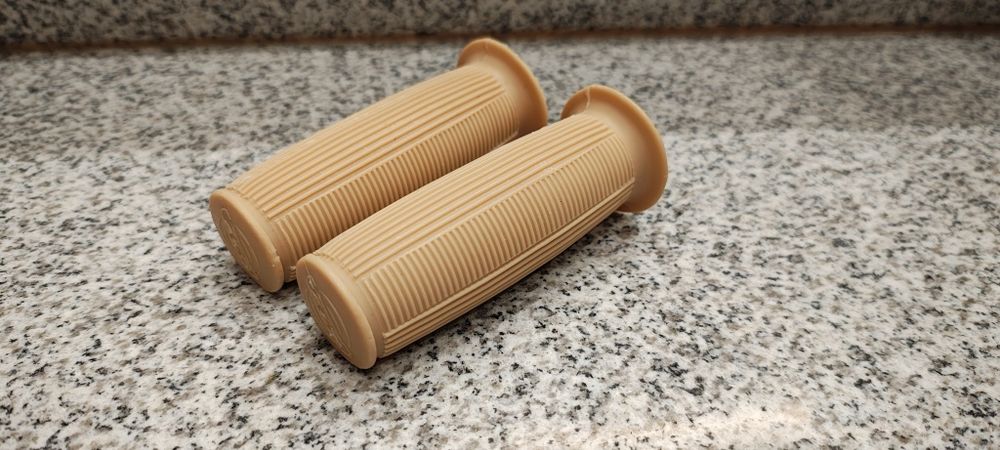 Manetki zzr kremowe komar sxtywniak ryś żak