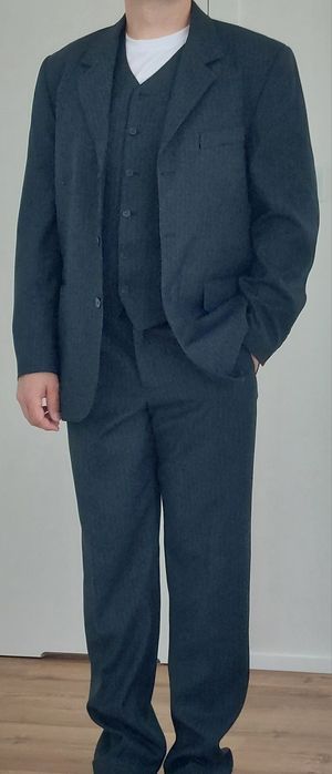 Prawie nowy garnitur kamizelka i spodnie  Tanio!