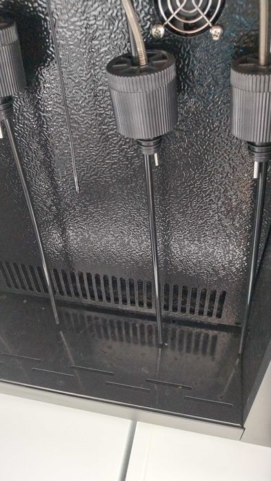 Automatyczny dyspenser do wina na 8 butelek - chłodziarka - 2 strefy