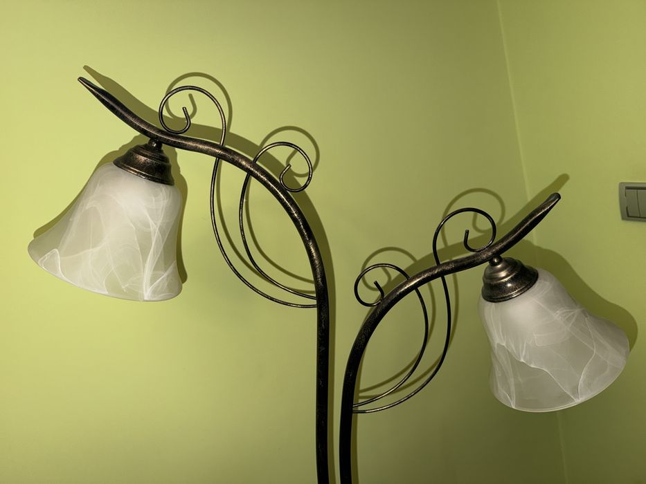 Lampa stojące salon