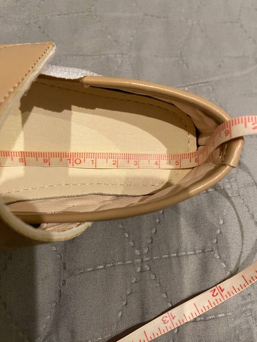 Туфлі на дівчинку