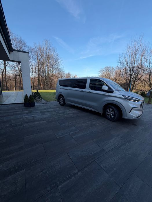 Wynajem Ford Transit Custom 9-osobowy