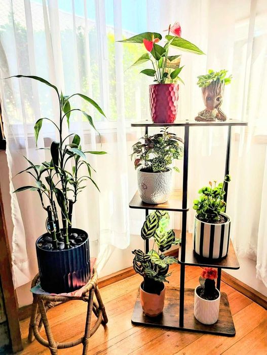 Kwietnik stojak na kwiaty drewniany narożny z 4 poziomami 78 cm