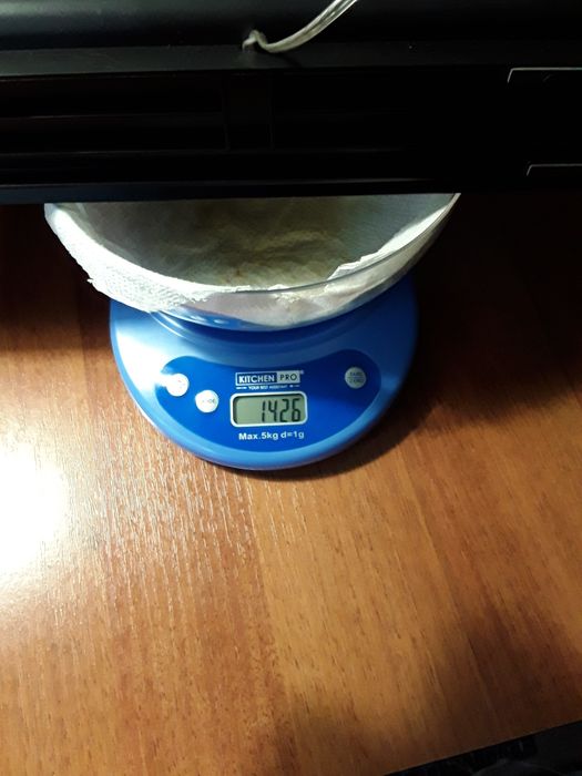 PHILIPS  cs3565 центральна колонка 4 om  системи 5,1.