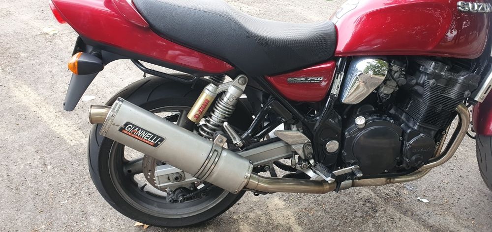 Susuki GSX 750 Inazuma