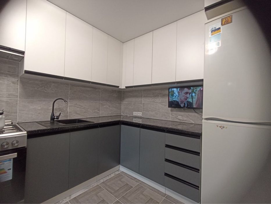 Кухні стандарт і не стандарт. Прорахунок в 3д безкоштовний.