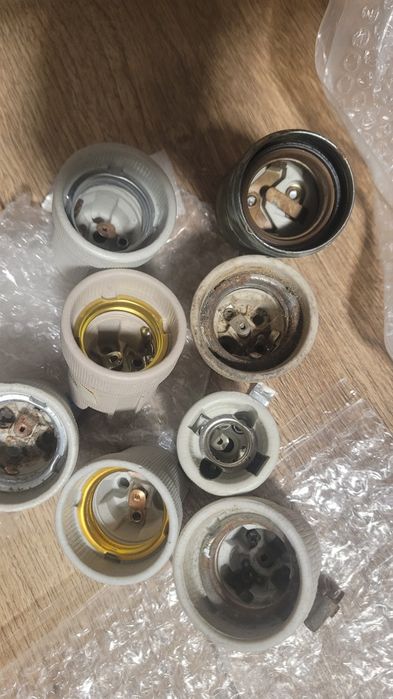 Oprawka ceramiczna 7szt 1 metalowa