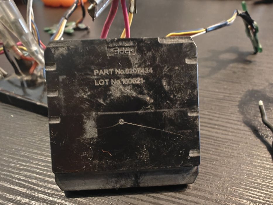 6207434	Контролер Makita DTW181, DTD155, DDF083