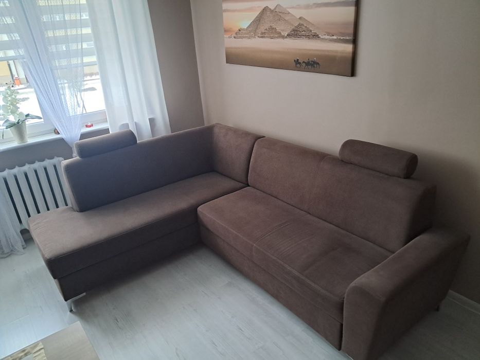 Naroznik z funkcja spania i pojemnikiem