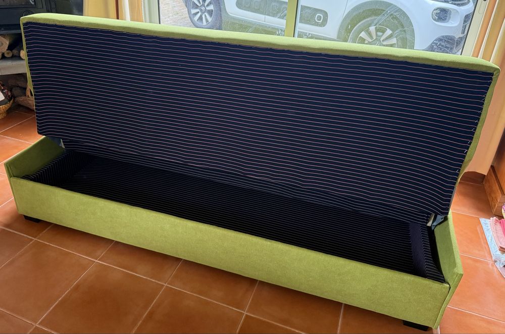 Sofá-Cama com sistema Clic-clac