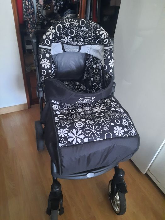 Carrinho bebé com alcofa sport