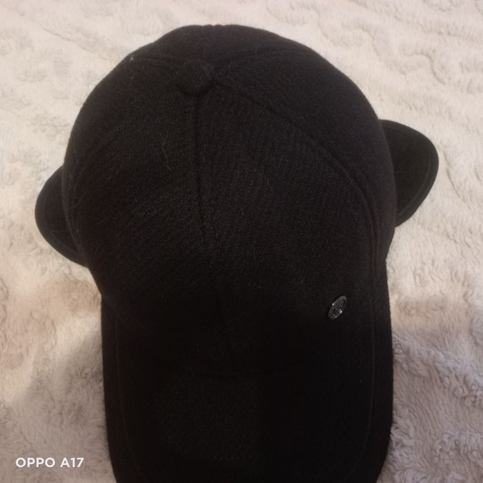 Кепка тёплая  с ушами