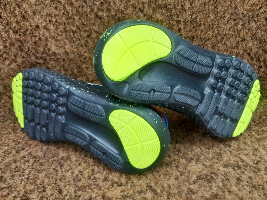 Кросівки оригінал Under Armour 40 ,39 розмір.
