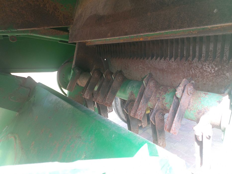 Комбайн John deere 1052