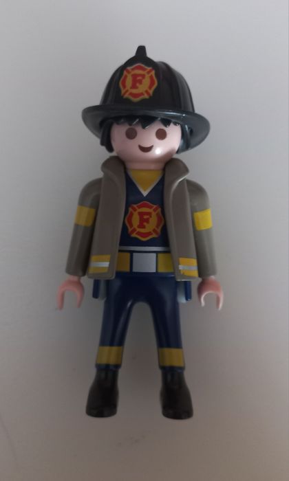 2 Bonecos bombeiros playmobil