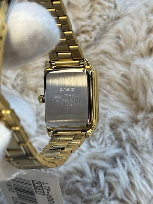 Годинник жіночий  Casio LTP-V0O7G-9E Оригінал Гарантія  женские часы
