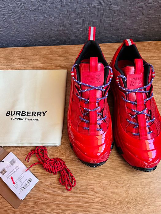 Кросівки Burberry Arthur оригінал 41 (27 см) нові