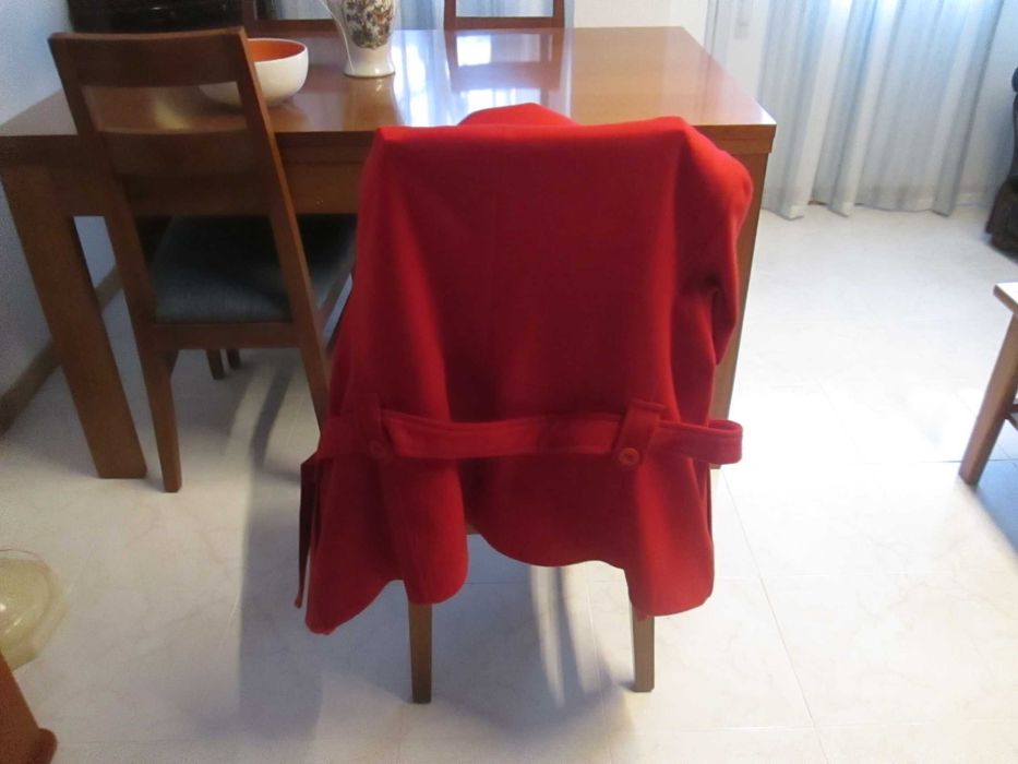 vendo casaco de senhora, em fazenda novo nunca foi usado, tamanho 50