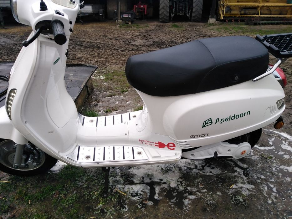 Skuter elektryczny. Emco