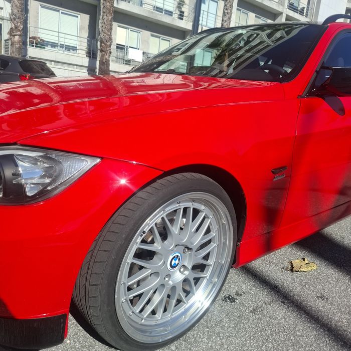 BMW Série 3 Touring – Vermelha | Caixa Automática