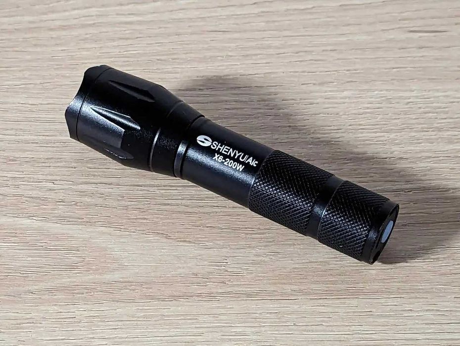 Фонарик с аккумулятором, зарядка от USB. Shenyu X6-200W освещение