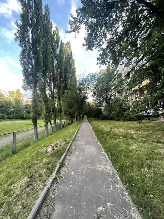 Затишна, чудова квартирка ! Заізжай та живи!